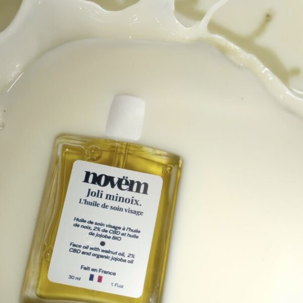 Huile visage régénérante anti-rougeurs pour peaux sensibles à l’huile de noix BIO